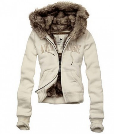 7.Zateplená mikina v různých barvách a velikostech